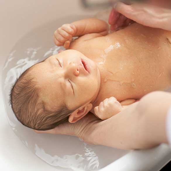 Some antenatal classes will teach you how to bath your baby