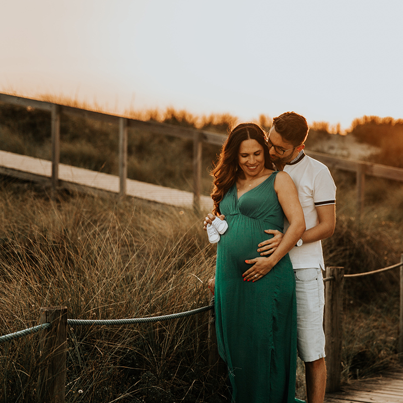 Couple pregnancy shoot in third trimester