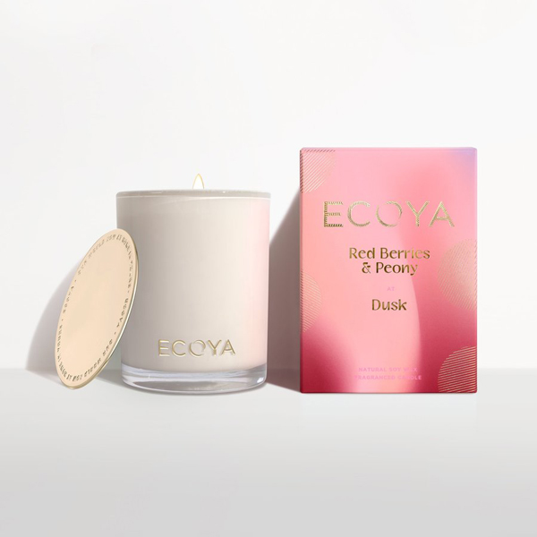 Ecoya Christmas Candle: Red Berries & Peony at Dusk